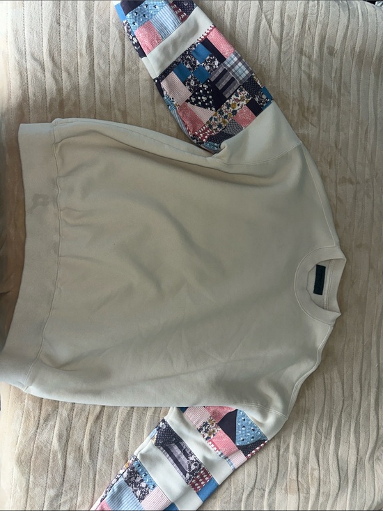 Abercrombie & Fitch Tops - Abercrombie & Fitch Cream Sweatshirt with Patchwork Multi-Color Sleeves